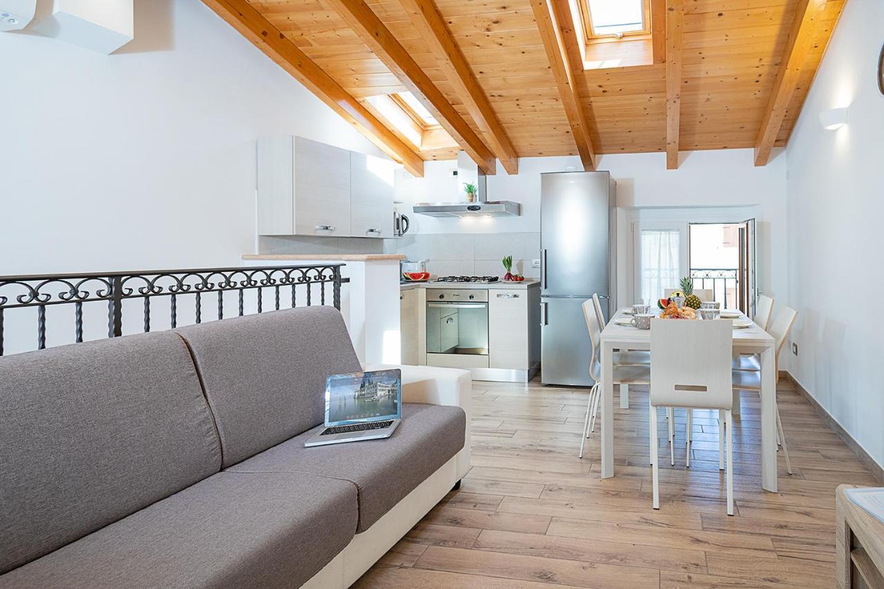 Casa Rossa - Regarda Travel Villa Bardolino Ngoại thất bức ảnh
